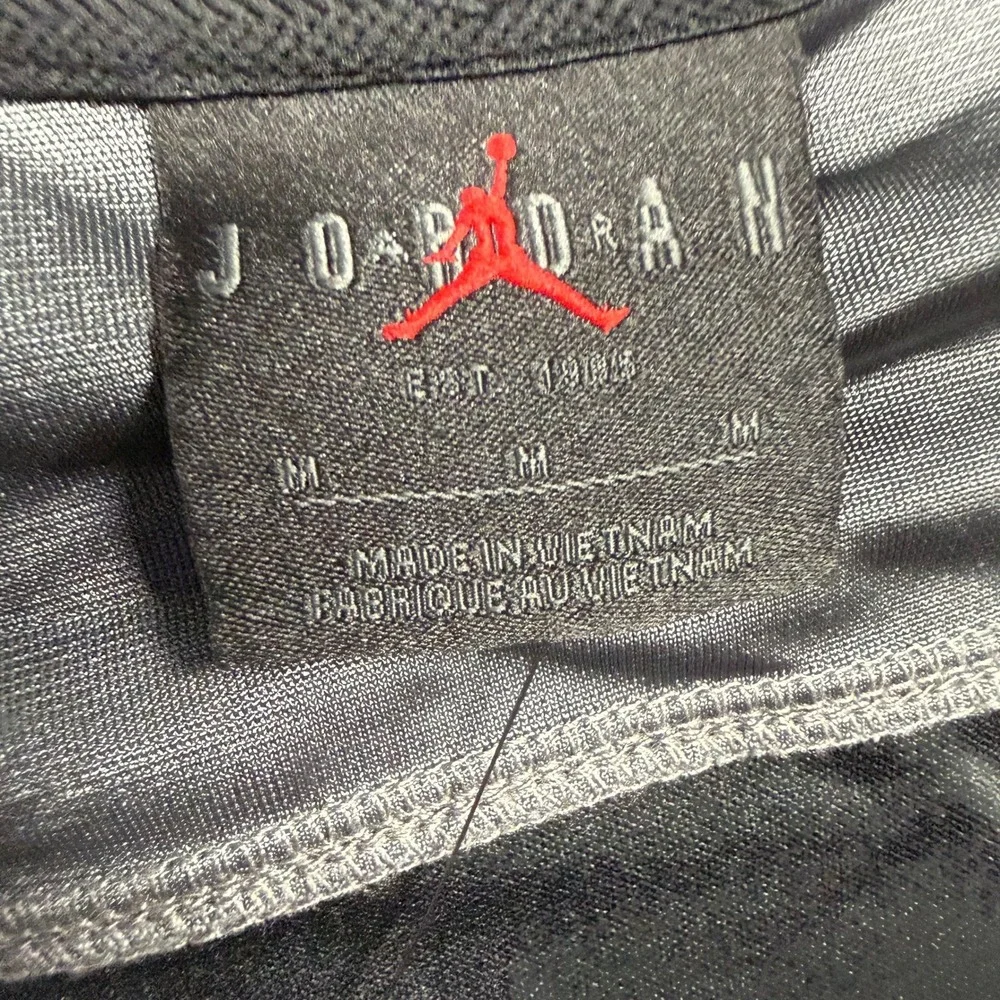 Jordan Sport DNA Hockey Jersey Mens Size Medium Black Metallic Silver HV0109-010